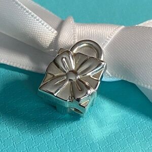 Tiffany & Co Gift Box Lock charm excellent 925 silver box bracelet necklace